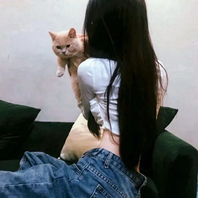 春泥溅花红